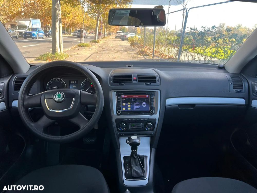 Skoda Octavia ver-1-6-tdi-ambition-dsg - 9