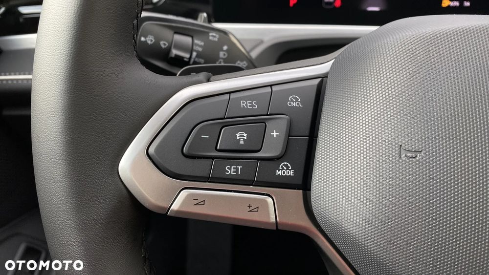 Volkswagen Passat 2.0 TSI Style DSG - 11
