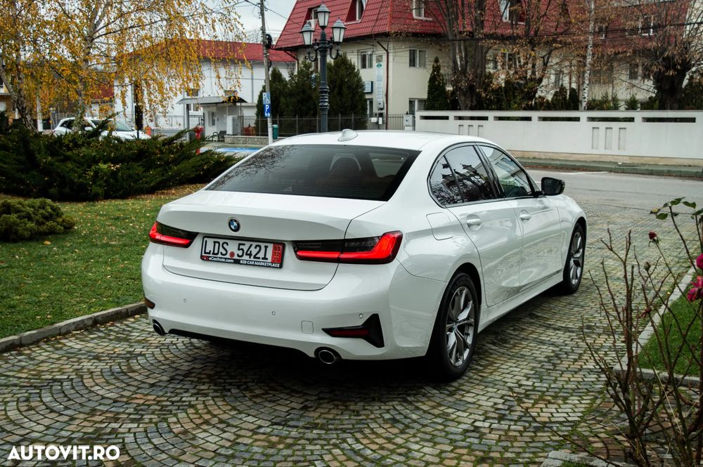 BMW Seria 3 318d Sport Line - 26