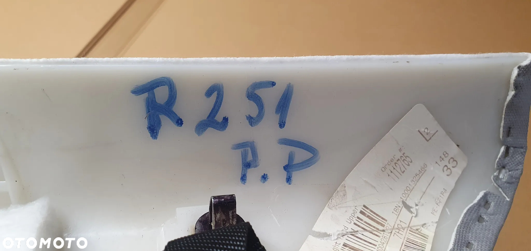 Osłona poszycie słupka prawy przód Mercedes R-Klasa W251 A2516902025 - 7
