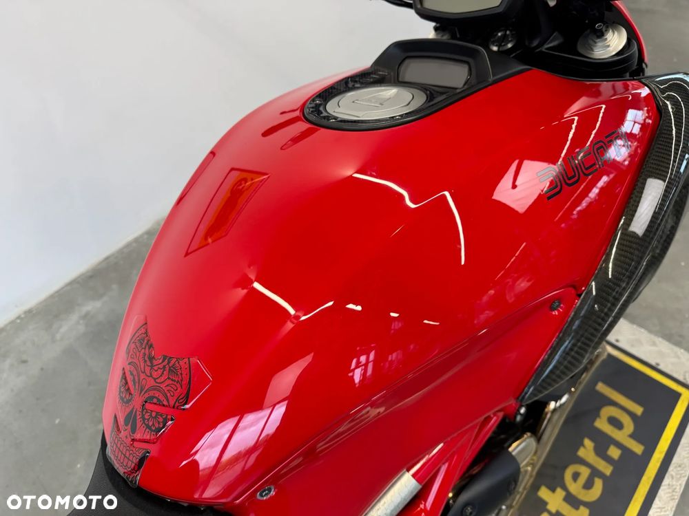 Ducati Diavel - 16