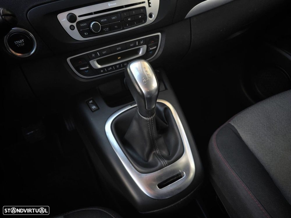 Renault Scénic 1.5 dCi Dynamique S EDC - 17