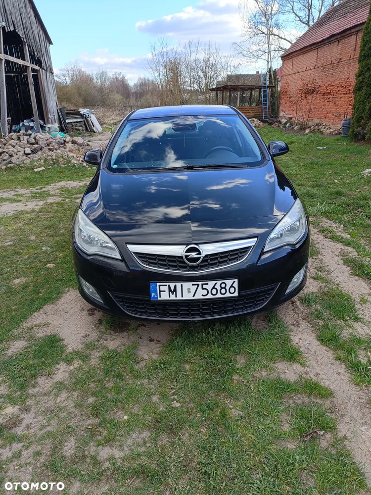 Opel Astra 1.3 CDTI Cosmo - 1