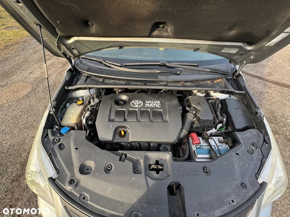 Toyota Avensis 2.0 Sol plus EU5 MS - 27