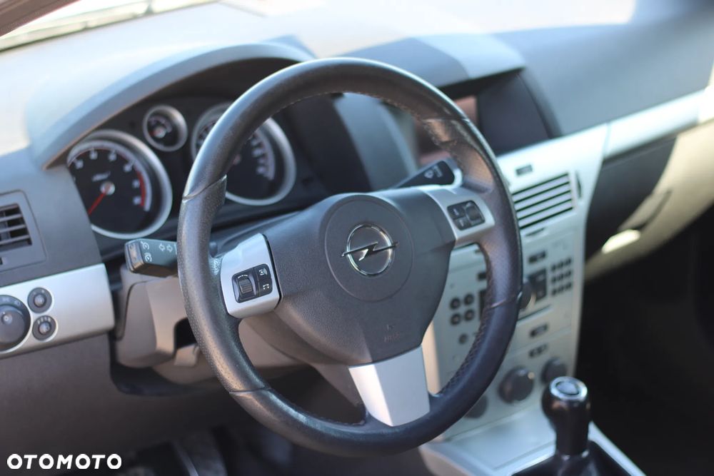 Opel Astra 1.6 Sport - 10