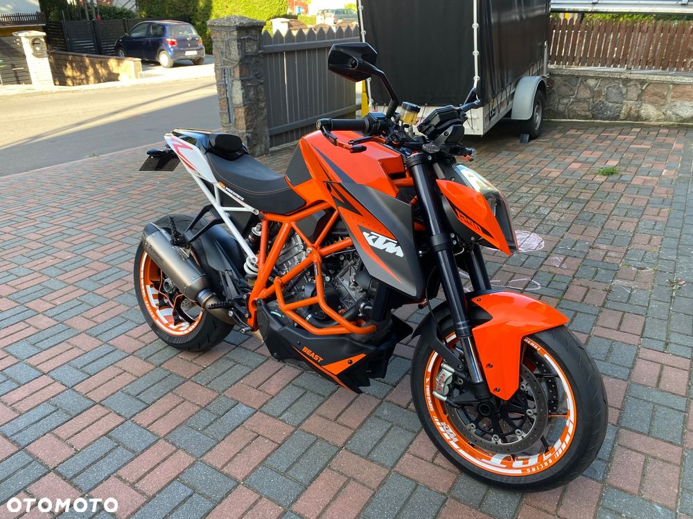 KTM Super Duke - 17