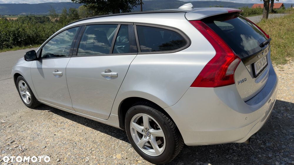 Volvo V60 D2 Edition - 15
