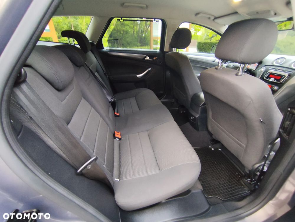 Ford Mondeo 2.0 TDCi Business Edition - 25