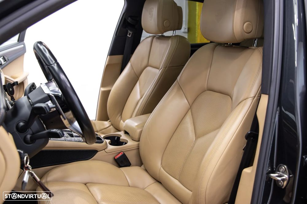 Porsche Macan S - 43