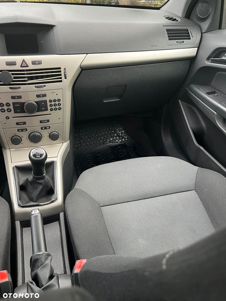 Opel Astra 1.6 Enjoy - 17