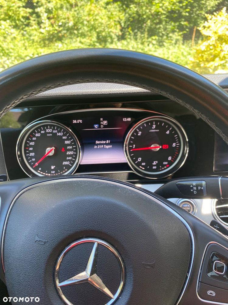 Mercedes-Benz Klasa E 220 d 9G-TRONIC - 5