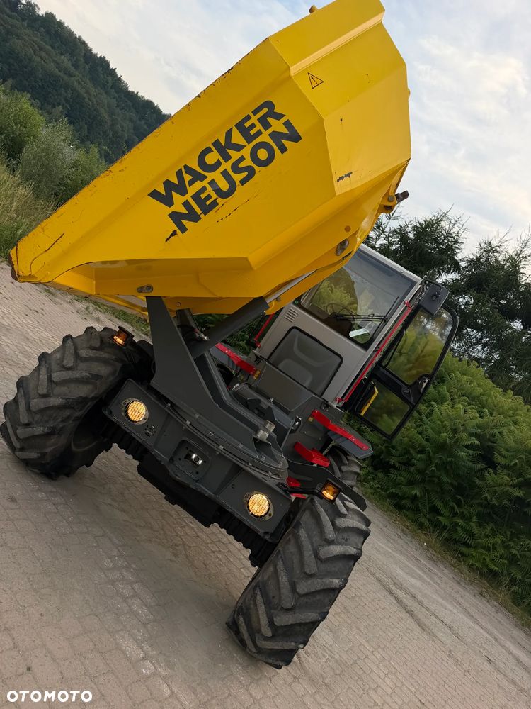 Wacker Neuson DW60 Wozidło Obrotowe 4x4. 6 ton ładowność z Pełną kabiną. OBROTOWA koleba 1350 mtg. 2021 rok. Jak nowe z salonu PERKINS turbo silnik. Pochodzi z Norweskiego Gospodarstwa Ziemniaczanego! Pełne sterowanie dżojstik REWERS HYDROSTATIC Ogrzewana Kabina Opony zero zużycia. Aktualna DEKRA. Kamery wysokiej jakośći! Zero luzów i wycieków. Szybka wolna jazda. Wielka Okazja. Ośswietlenie Rozbudowane. Hak kulka - 6