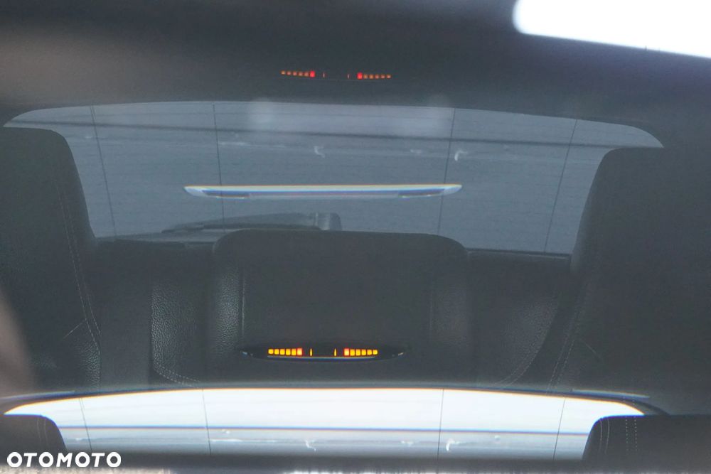 Mercedes-Benz CLA 200 Peak Edition - 33