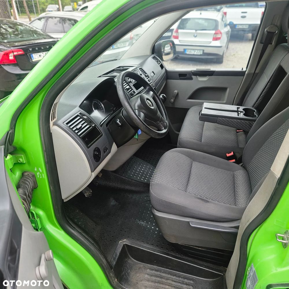 Volkswagen Transporter - 9