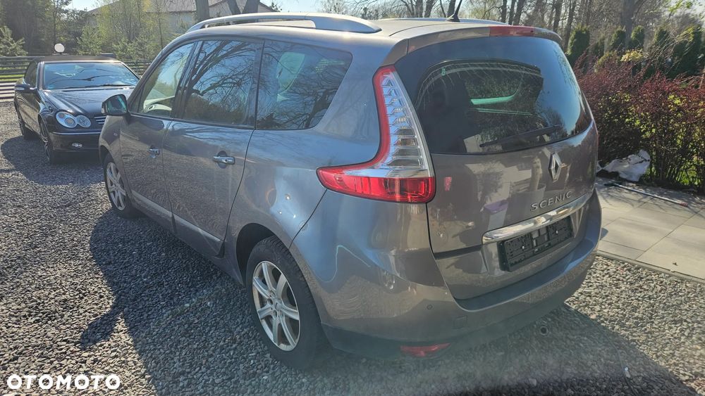 Renault Grand Scenic Energy dCi 130 Start & Stop Bose Edition - 10