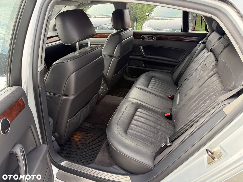 Volkswagen Phaeton 4.2 V8 4MOTION Automatik (5 Sitzer) - 26