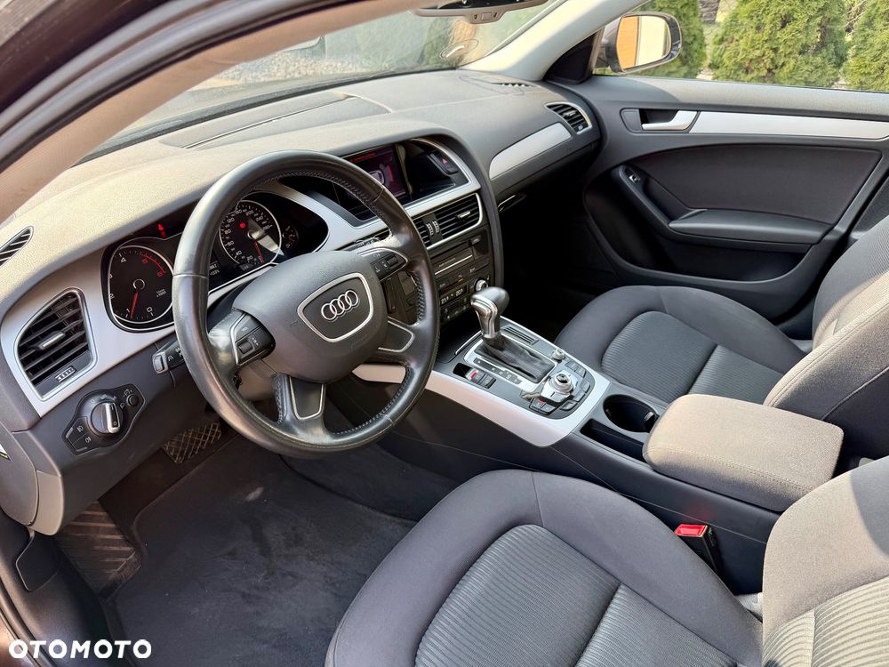 Audi A4 Avant 2.0 TDI DPF clean diesel multitronic S line Sportpaket - 17