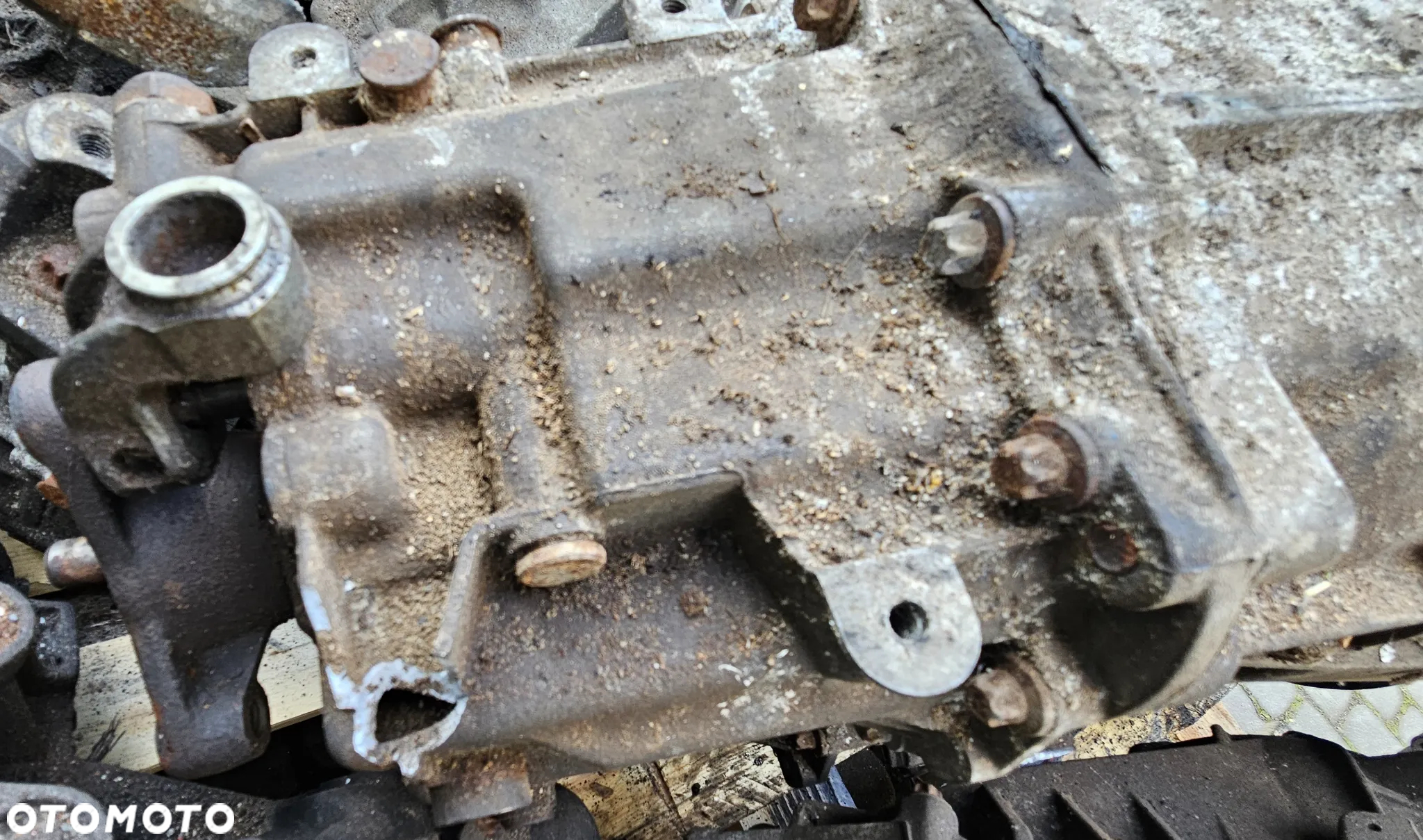 Ford Transit MK7 2.4  TDCI skrzynia biegów  4C1R 7003 AA - 5