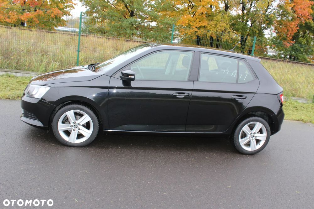 Skoda Fabia 2017 photo 2