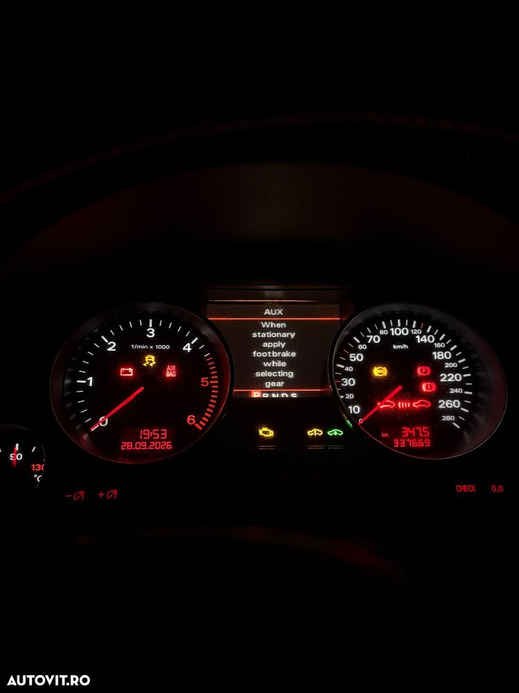 Audi A8 2008 photo 4