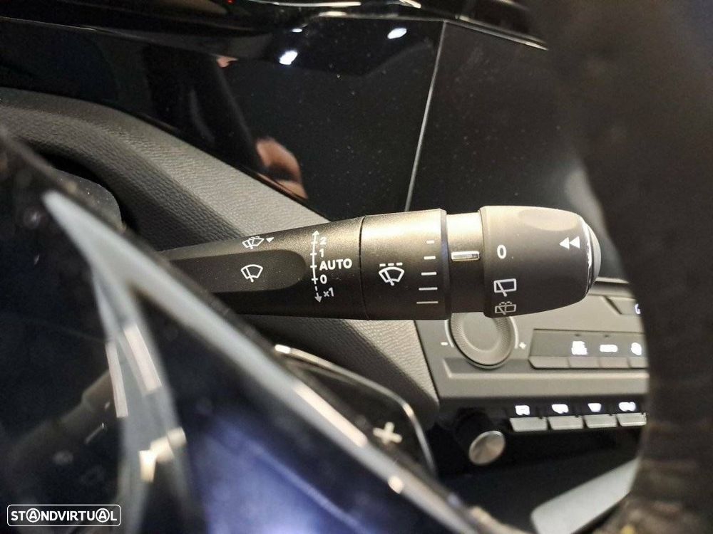 Peugeot 308 1.2 Hybrid Style e-DCS6 - 15