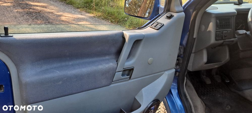 Volkswagen Multivan - 5