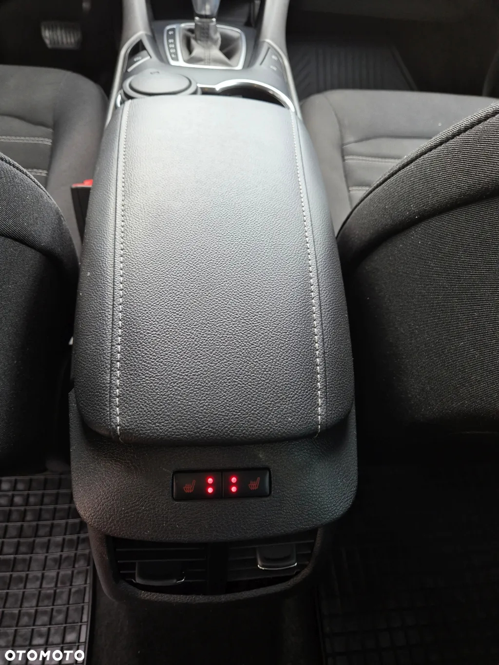 Ford Mondeo 2.0 Hybrid Titanium - 11