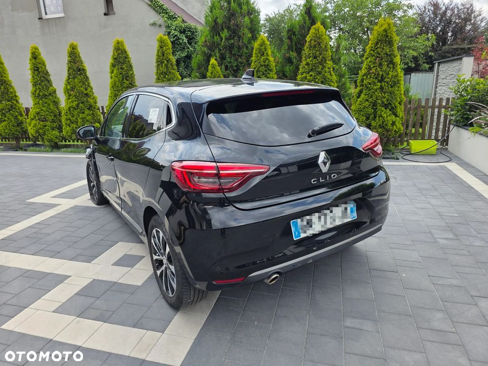 Renault Clio - 9
