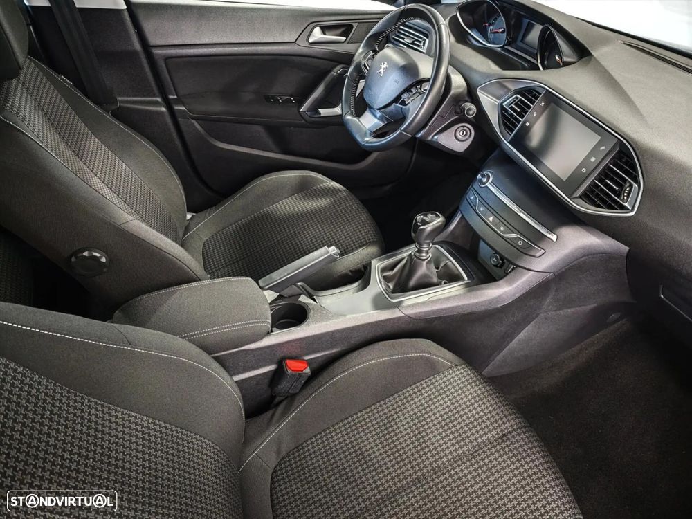 Peugeot 308 1.2 PureTech Style - 22