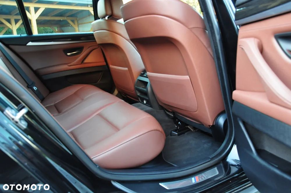 BMW Seria 5 520d Touring Luxury Line - 18