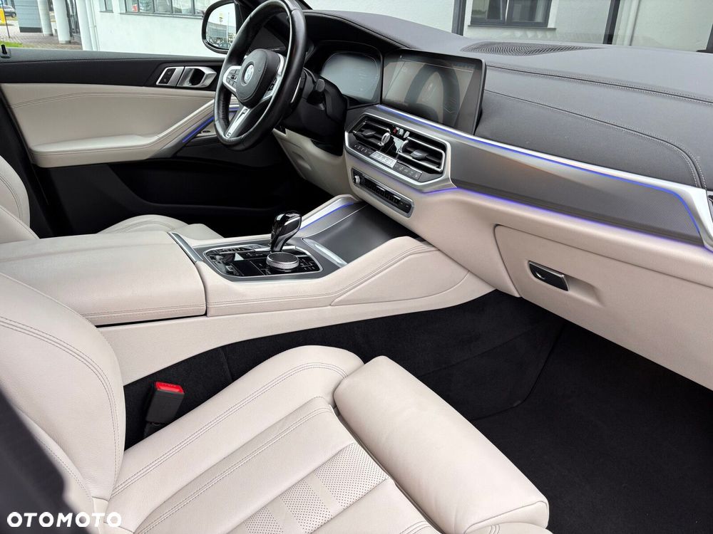 BMW X6 - 22