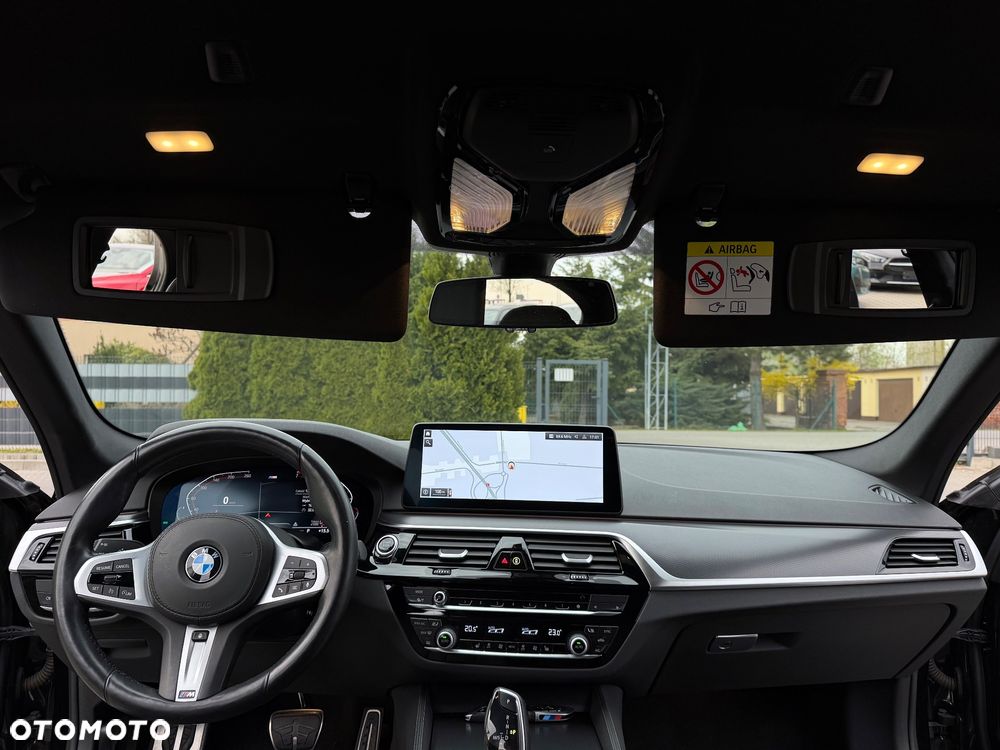 BMW Seria 5 530i M Sport Edition - 23
