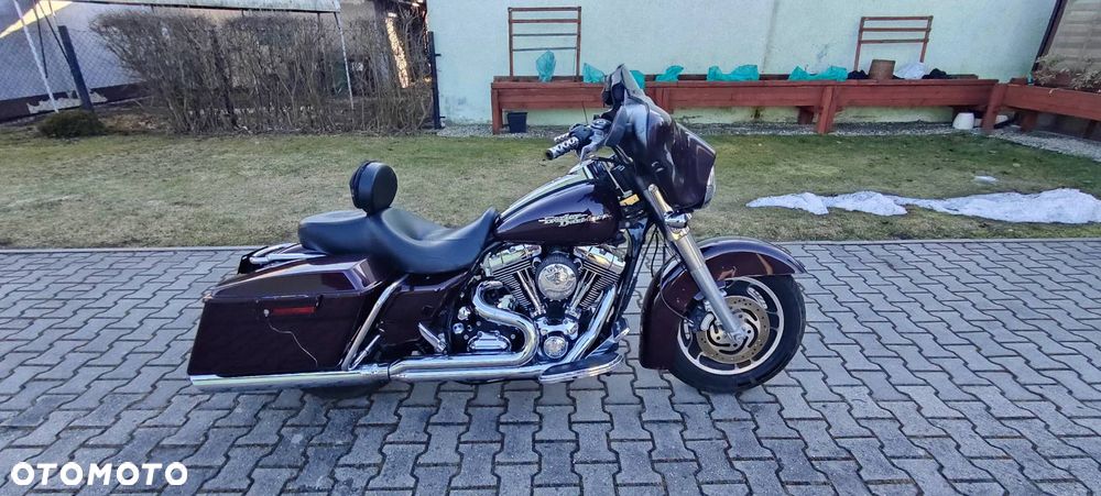 Harley-Davidson Touring Street Glide - 18