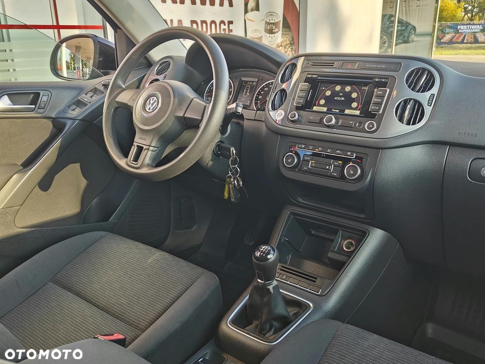 Volkswagen Tiguan - 13
