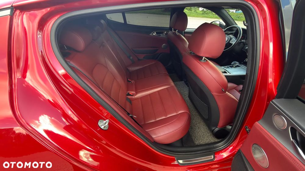 Kia Stinger 3.3 T-GDI V6 GT AWD - 16