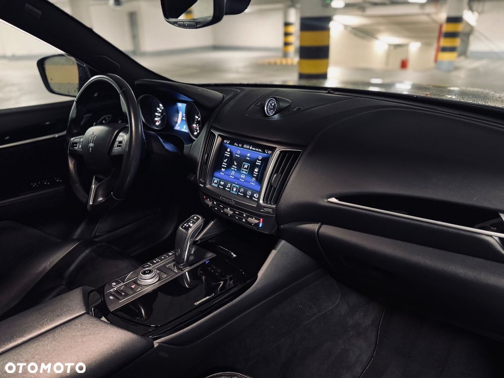 Maserati Levante S Q4 GranLusso - 23