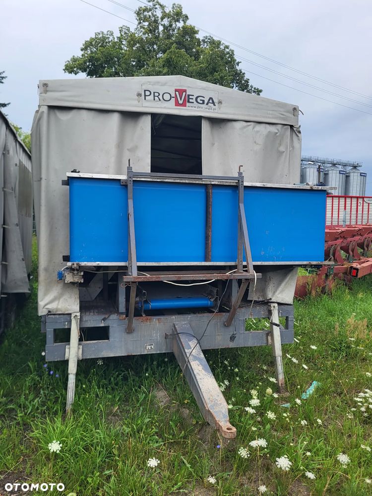 Inny ProVega stół mobilny - 1