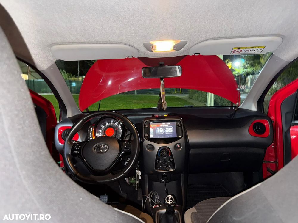 Toyota Aygo 1.0 VVY-I 5 usi X-connect - 11