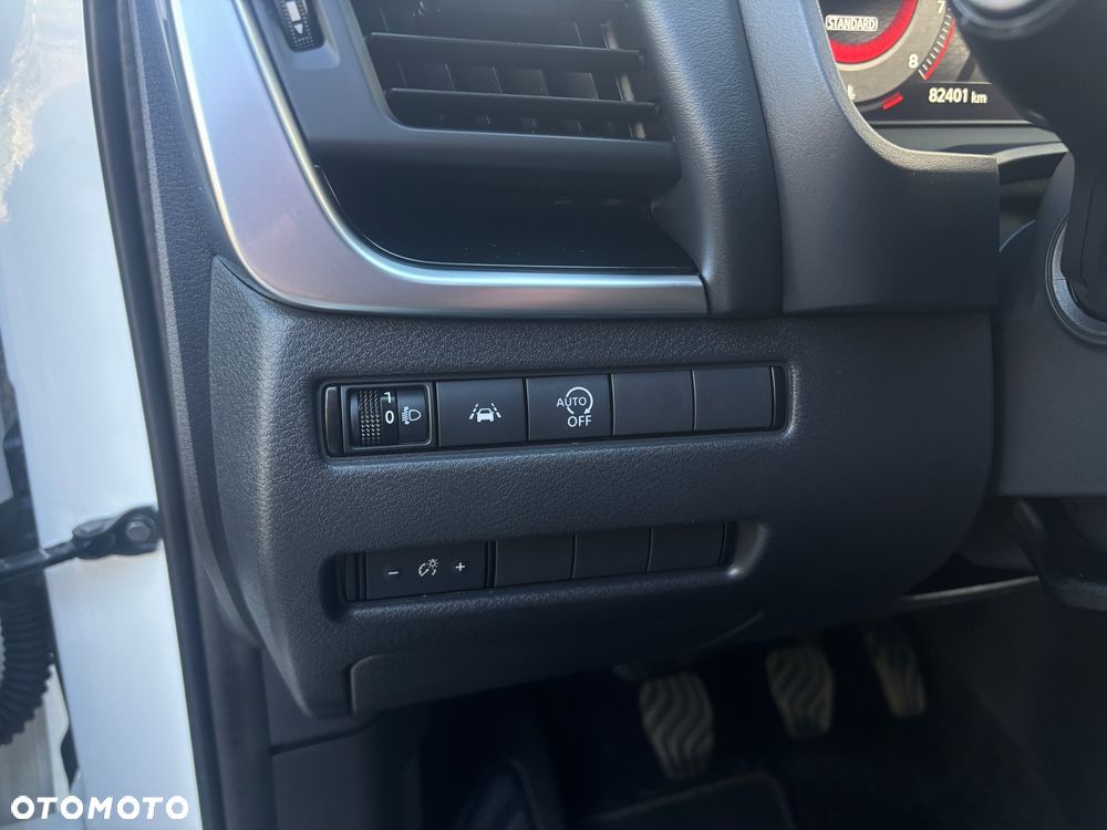 Nissan Qashqai 1.3 DIG-T mHEV Tekna - 38