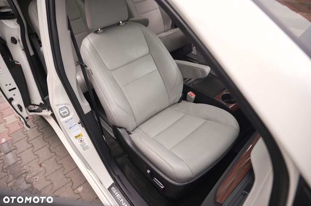 Toyota Sienna 3.5 V6 Limited AWD - 26