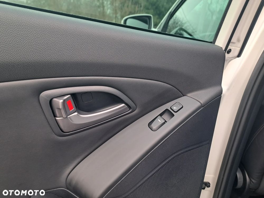 Hyundai ix35 1.7 CRDi Premium 2WD - 16