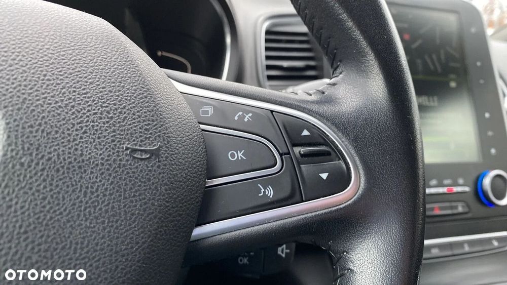 Renault Grand Scenic - 20