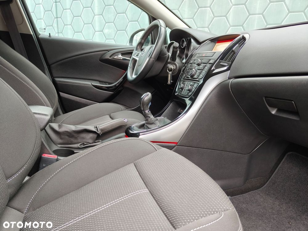 Opel Astra 1.4 Turbo Exklusiv - 17
