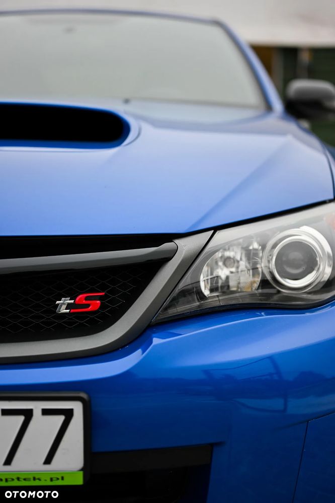 Subaru Impreza STI - 12