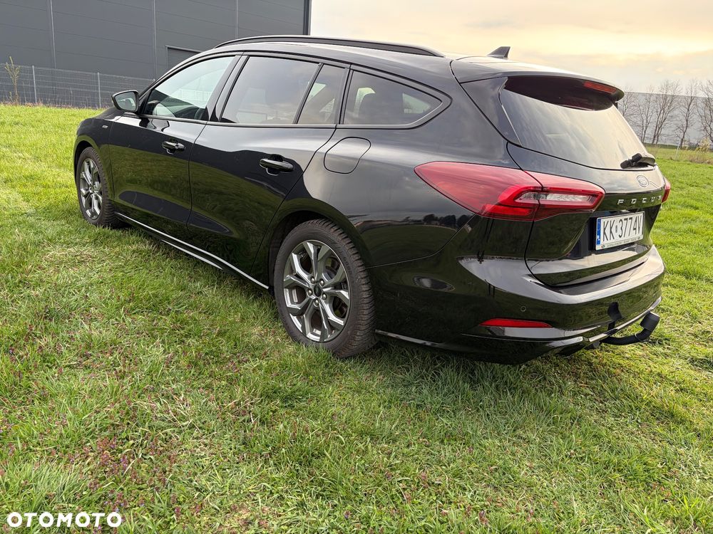 Ford Focus 1.0 EcoBoost Hybrid ST-LINE - 9