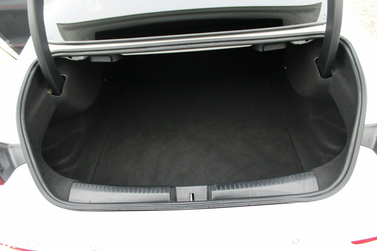 Mercedes-Benz CLA - 29