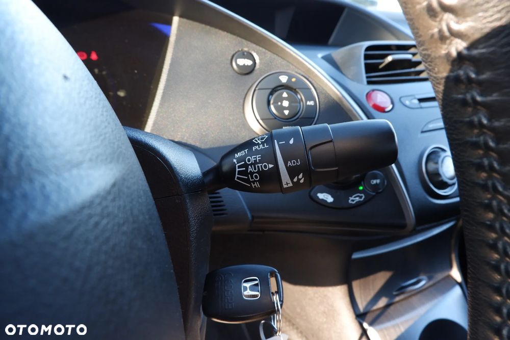 Honda Civic 1.4 i-VTEC Comfort - 18