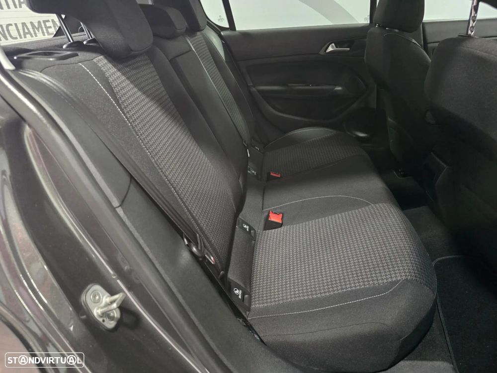 Peugeot 308 1.5 BlueHDi Style - 22