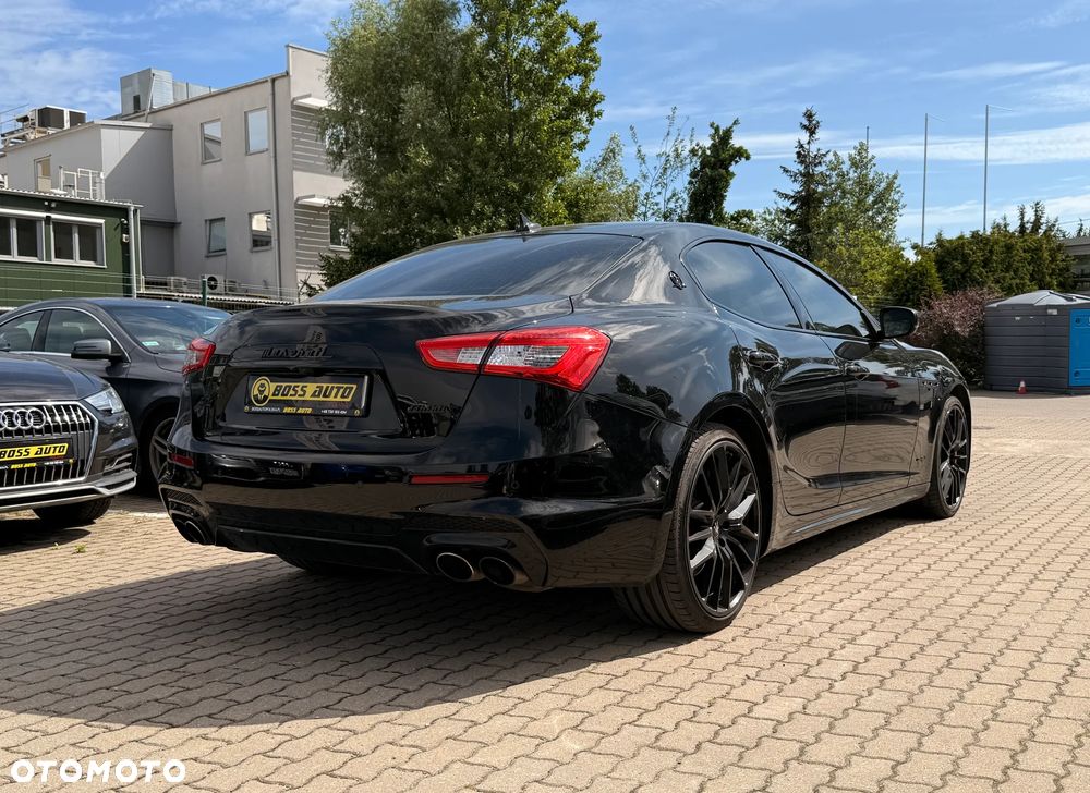 Maserati Ghibli - 9