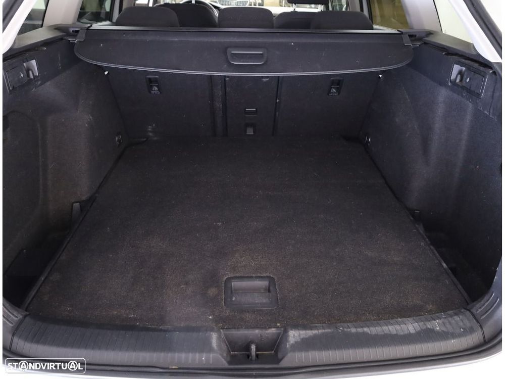 VW Golf Variant 2.0 TDi Life DSG - 26